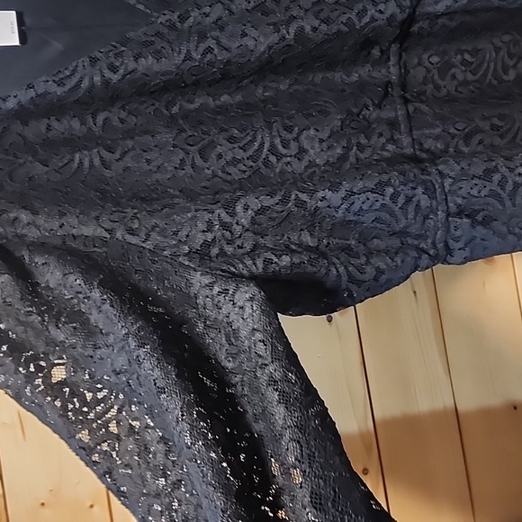 New Lane Bryant Black Laced Lined Top Size 26/28 - Picture 3 of 7